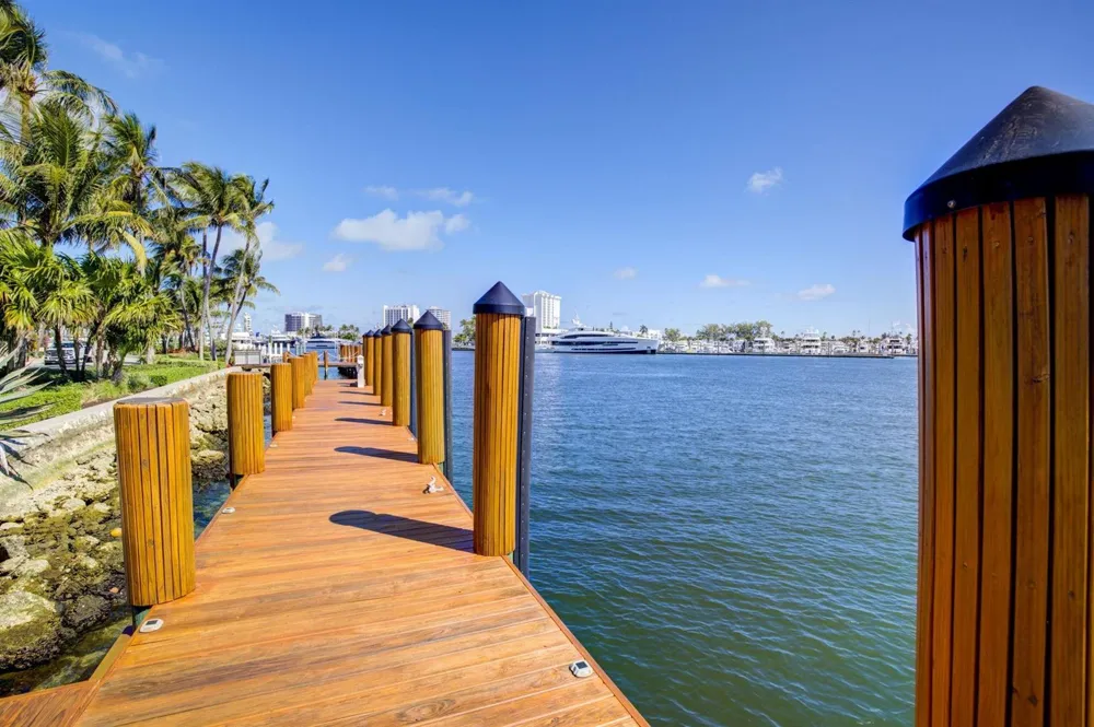 815 Idlewyld Drive Fort Lauderdale, FL 33301
