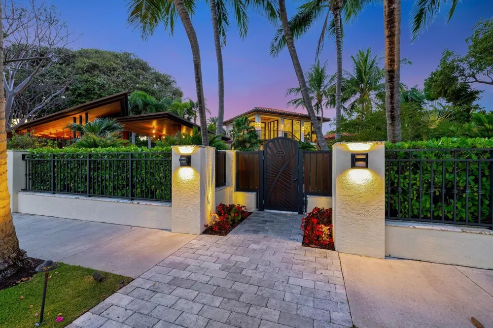 815 Idlewyld Drive Fort Lauderdale, FL 33301