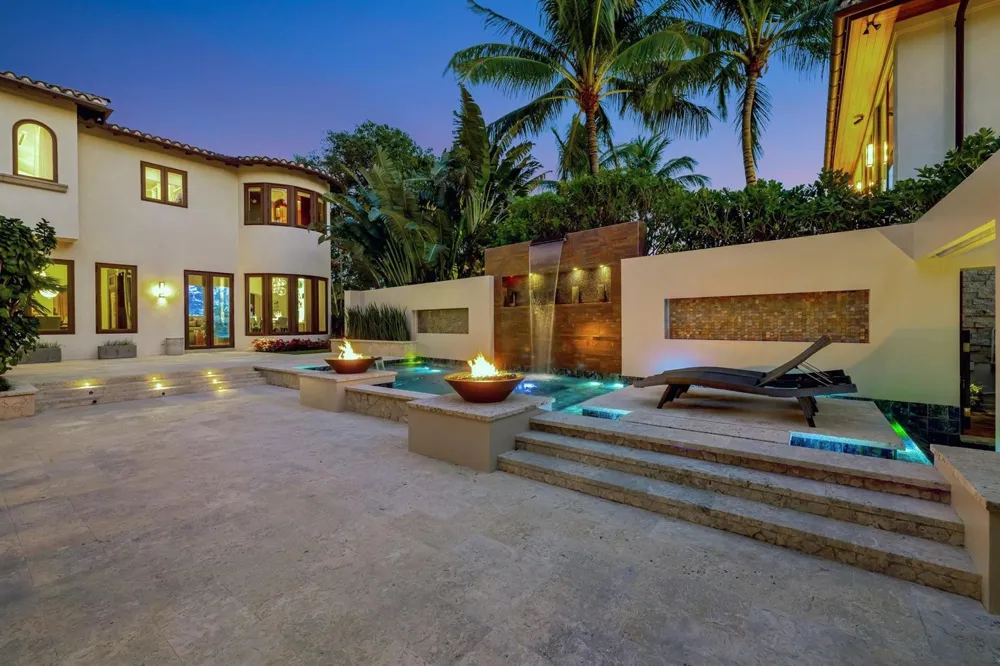 815 Idlewyld Drive Fort Lauderdale, FL 33301
