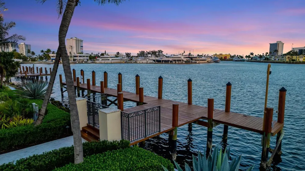 815 Idlewyld Drive Fort Lauderdale, FL 33301