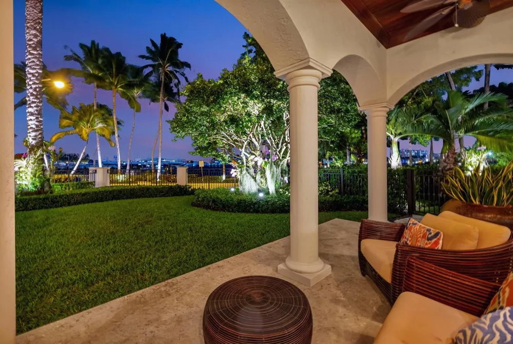 815 Idlewyld Drive Fort Lauderdale, FL 33301