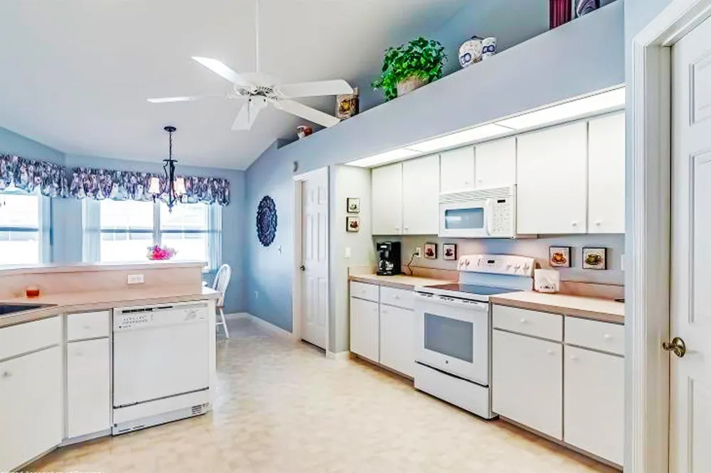 424 Holly Drive Sebring, FL 33876
