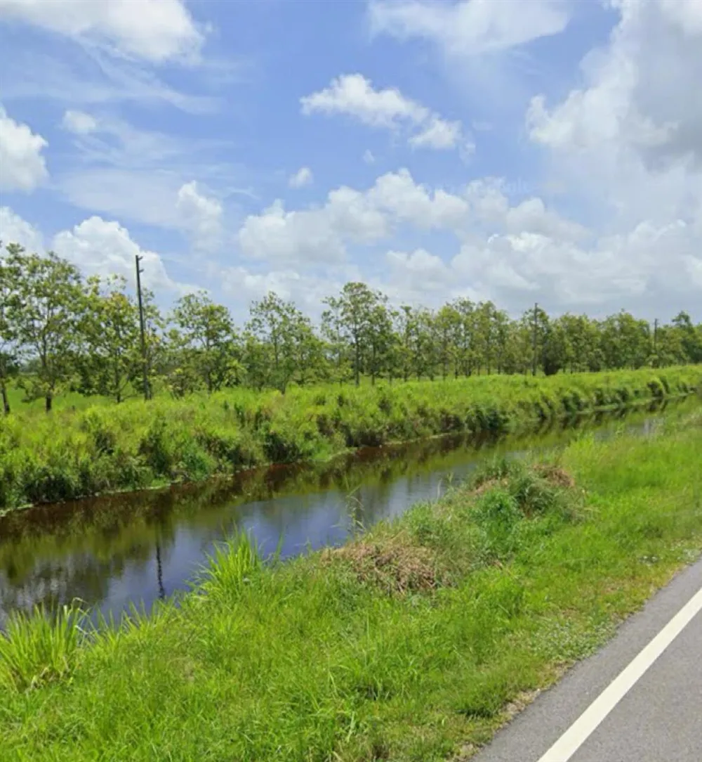 1425 S Header Canal Road Fort Pierce, FL 34945