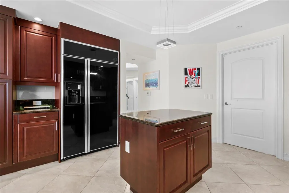 4600 Ocean Drive #701 Singer Island, FL 33404