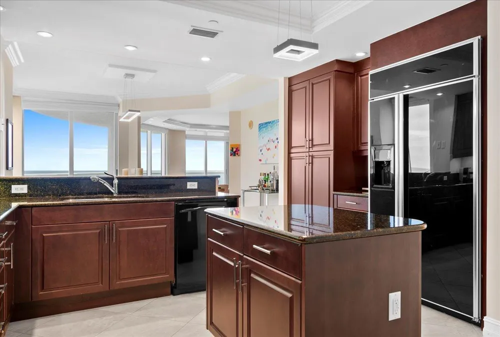 4600 Ocean Drive #701 Singer Island, FL 33404