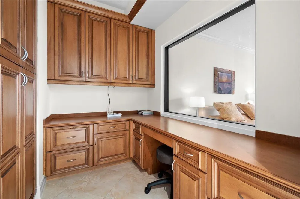 4600 Ocean Drive #701 Singer Island, FL 33404