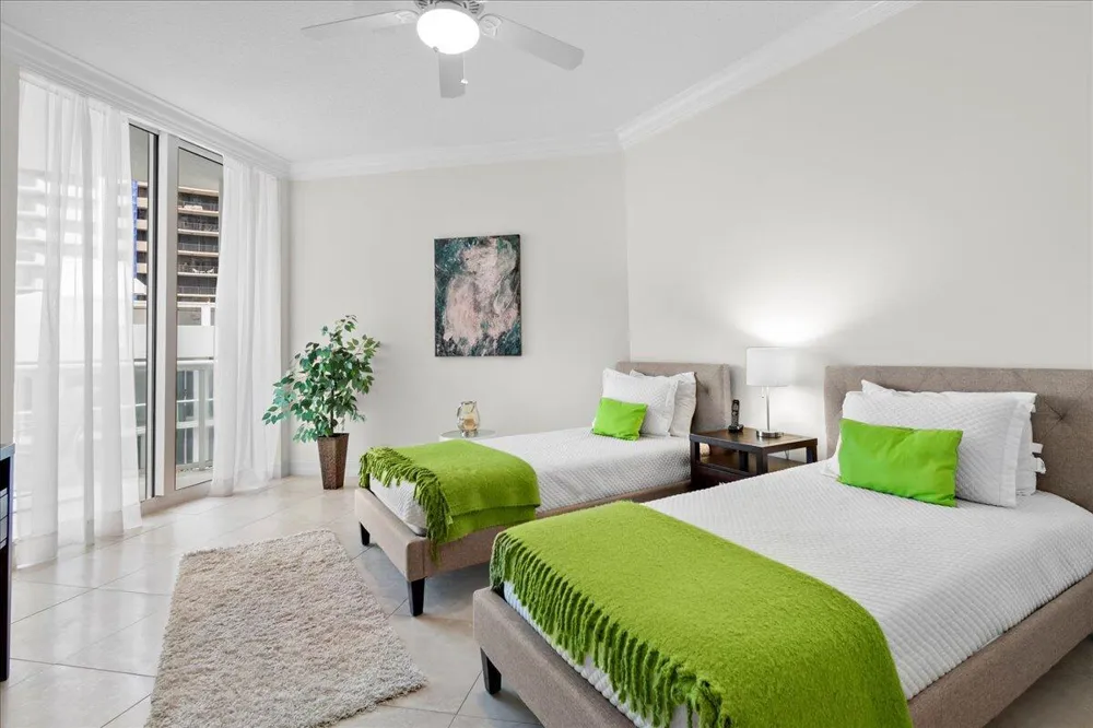 4600 Ocean Drive #701 Singer Island, FL 33404