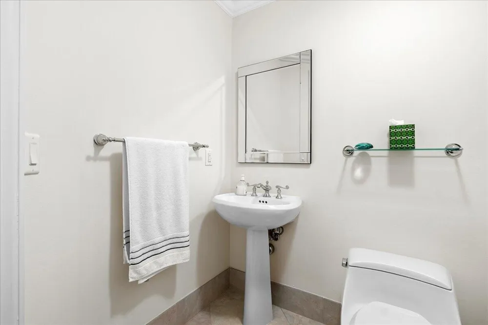 4600 Ocean Drive #701 Singer Island, FL 33404
