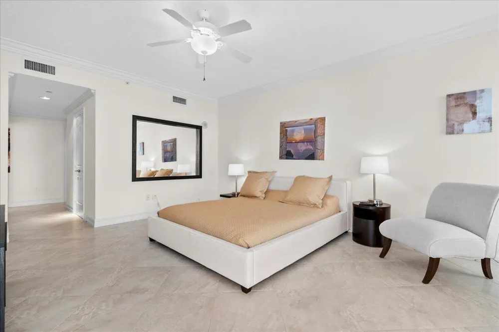 4600 Ocean Drive #701 Singer Island, FL 33404