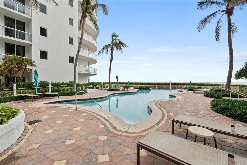 4600 Ocean Drive #701 Singer Island, FL 33404