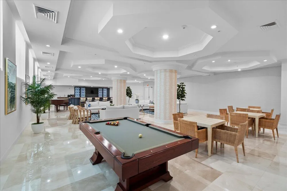 4600 Ocean Drive #701 Singer Island, FL 33404