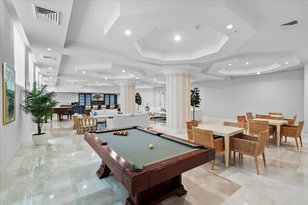 4600 Ocean Drive #701 Singer Island, FL 33404
