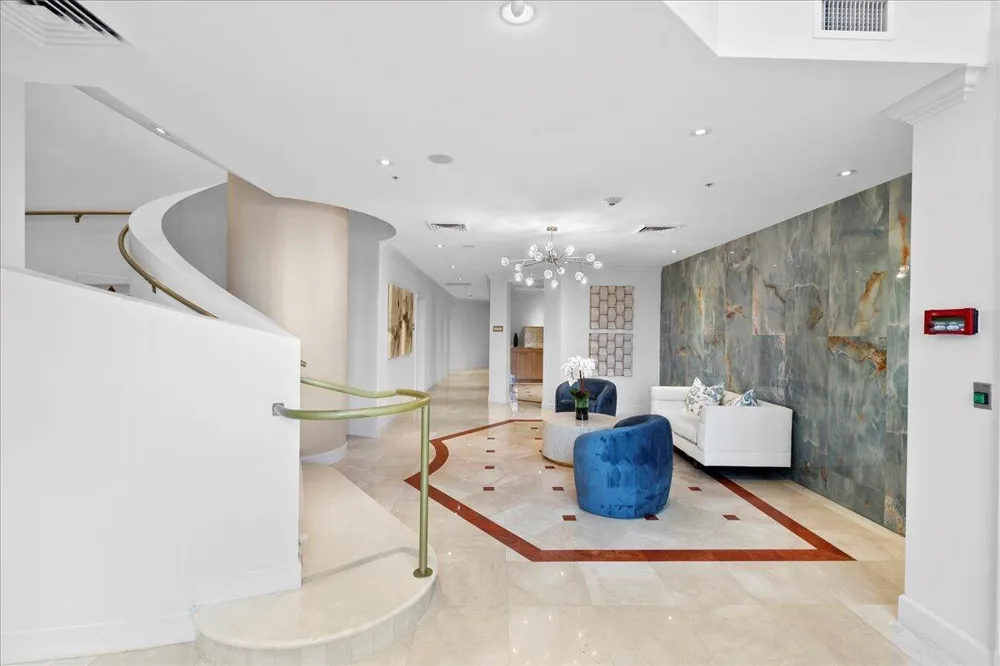 4600 Ocean Drive #701 Singer Island, FL 33404