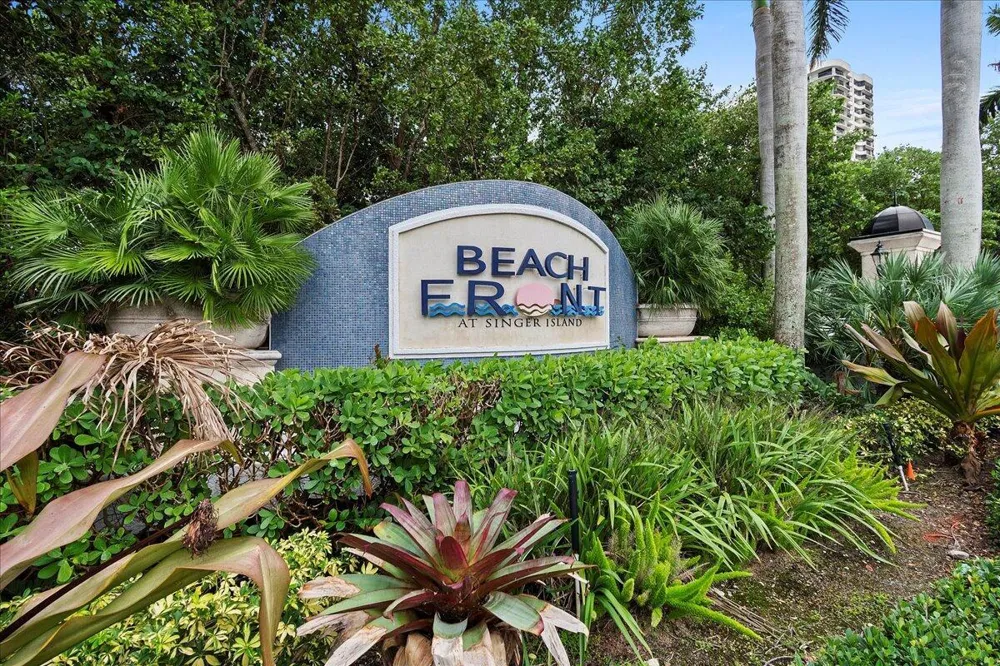 4600 Ocean Drive #701 Singer Island, FL 33404