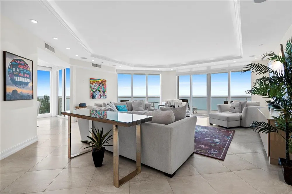 4600 Ocean Drive #701 Singer Island, FL 33404