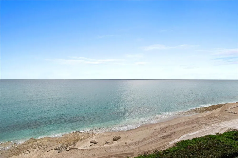 4600 Ocean Drive #701 Singer Island, FL 33404