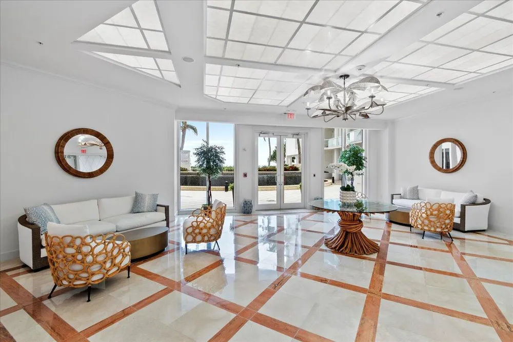 4600 Ocean Drive #701 Singer Island, FL 33404
