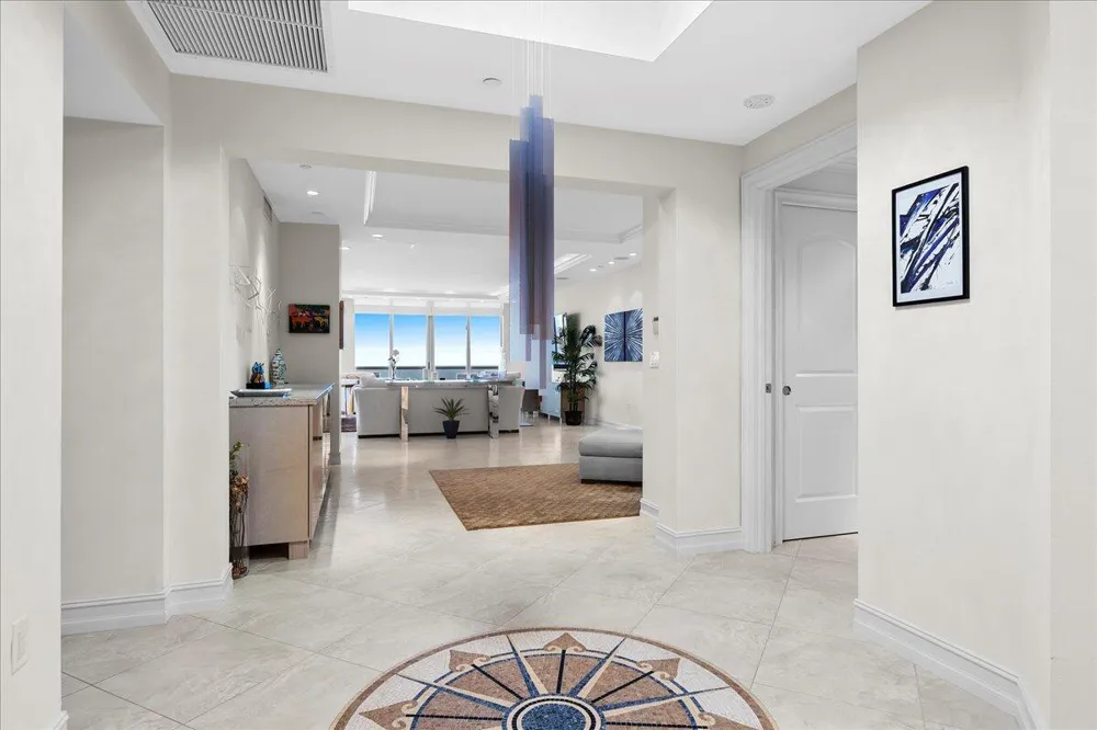 4600 Ocean Drive #701 Singer Island, FL 33404