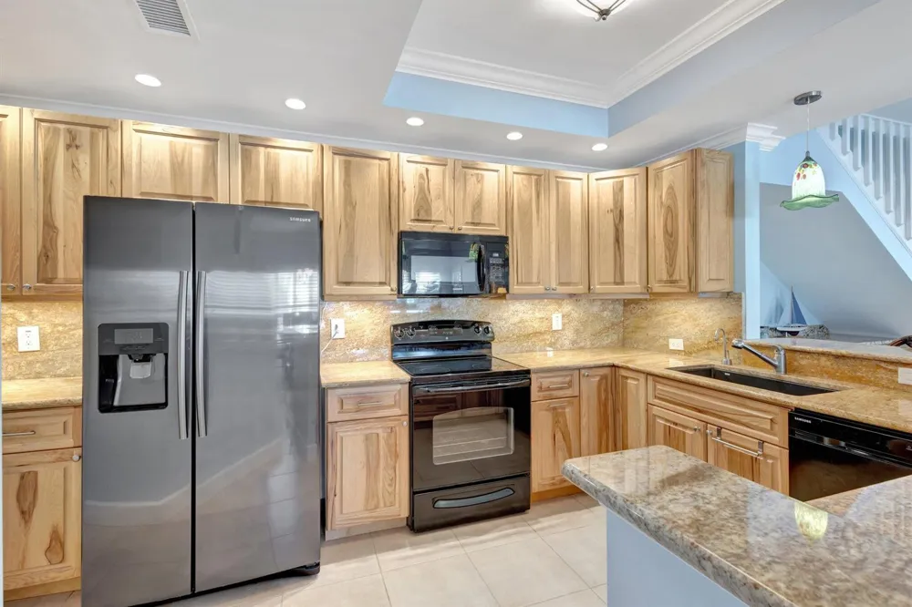 2470 Harbour Cove Drive Hutchinson Island, FL 34949