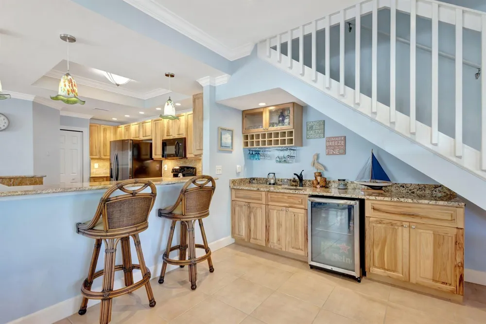 2470 Harbour Cove Drive Hutchinson Island, FL 34949