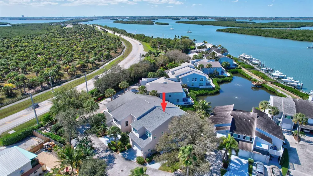 2470 Harbour Cove Drive Hutchinson Island, FL 34949