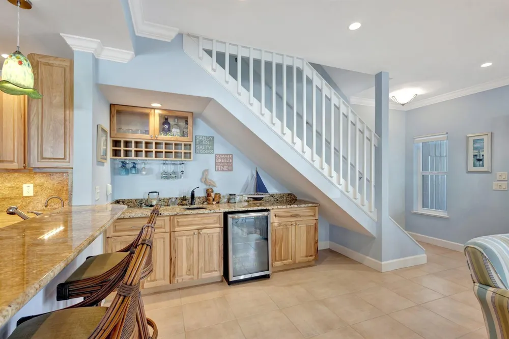 2470 Harbour Cove Drive Hutchinson Island, FL 34949