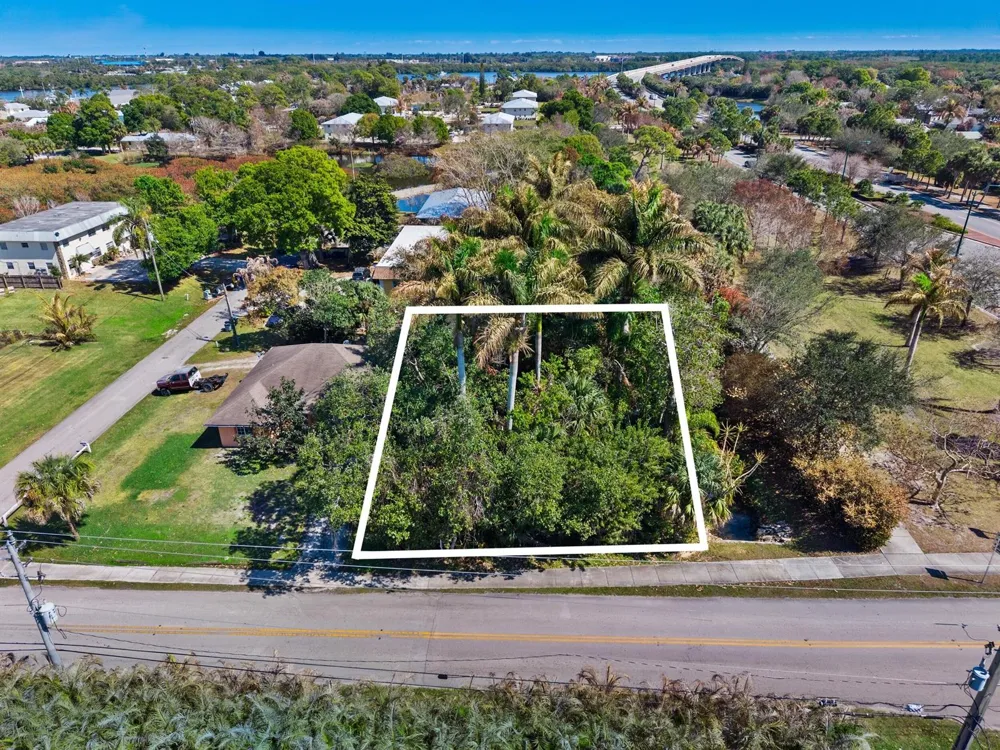 3529 SW Cornell Avenue Palm City, FL 34990