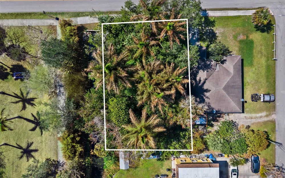 3529 SW Cornell Avenue Palm City, FL 34990