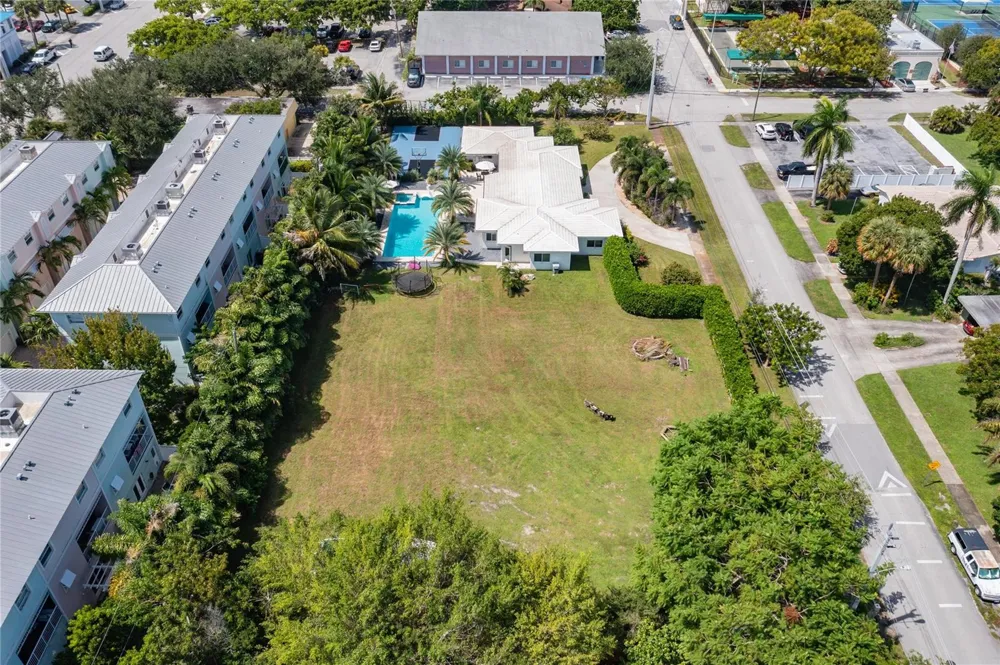 NE 2nd Street Pompano Beach, FL 33060