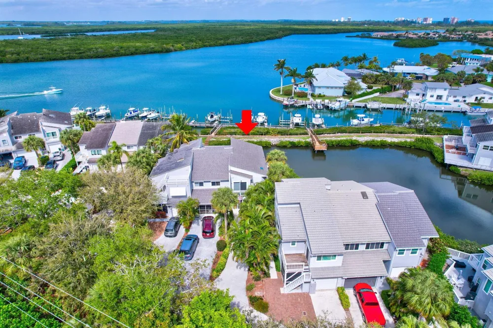 2440 Harbour Cove Drive Hutchinson Island, FL 34949