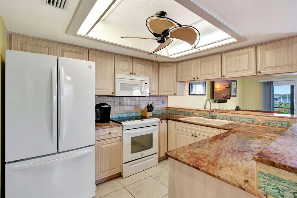 2440 Harbour Cove Drive Hutchinson Island, FL 34949