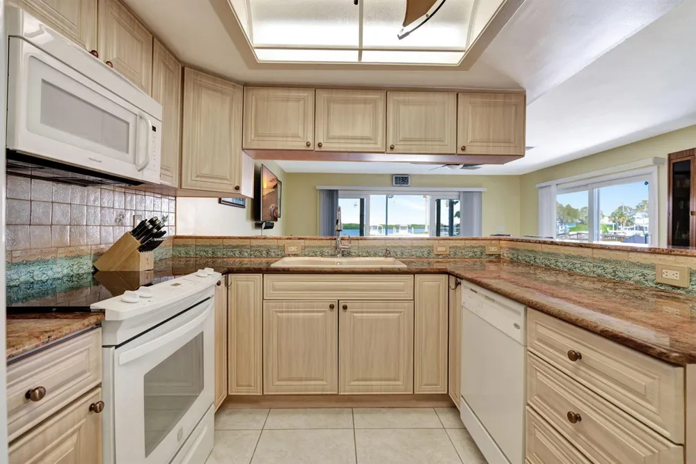 2440 Harbour Cove Drive Hutchinson Island, FL 34949