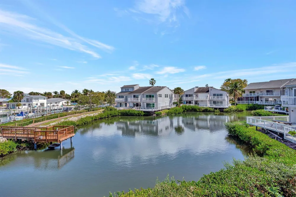2440 Harbour Cove Drive Hutchinson Island, FL 34949