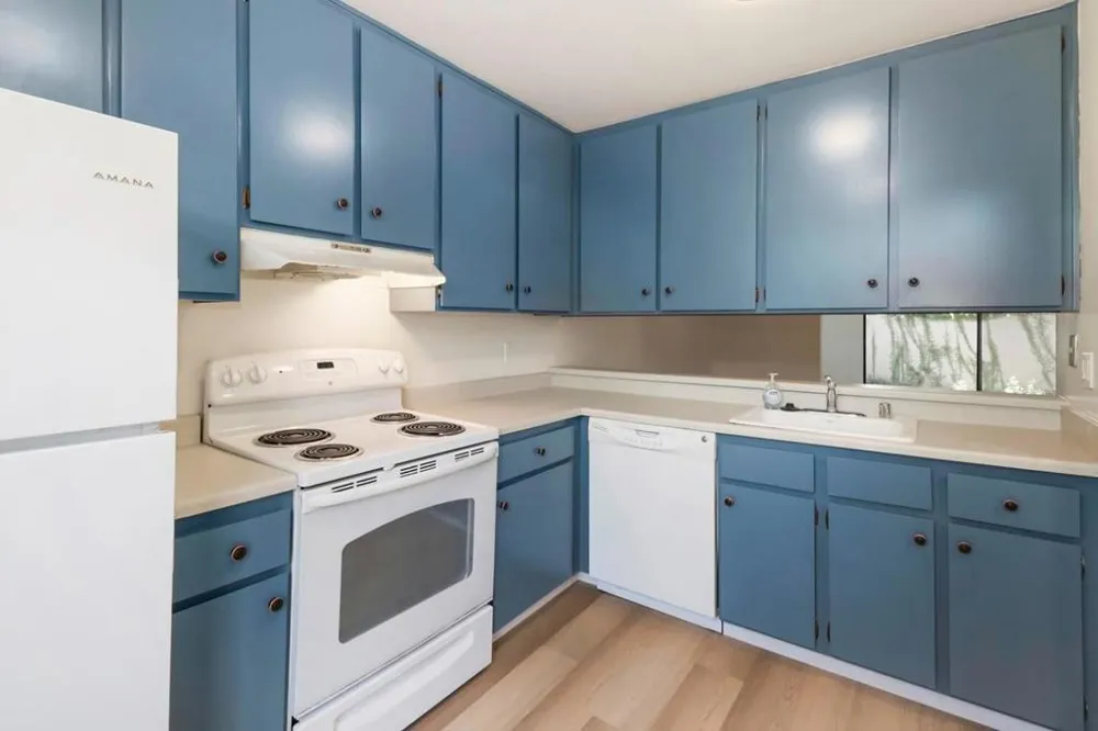701 Woodside Lane #4 Sacramento, CA 95825