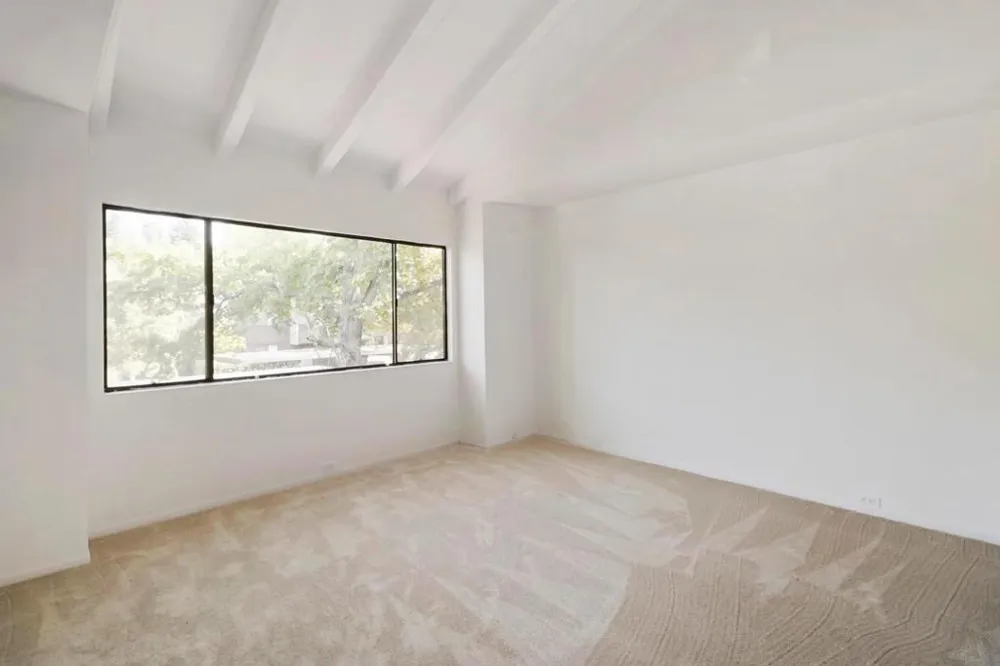 701 Woodside Lane #4 Sacramento, CA 95825