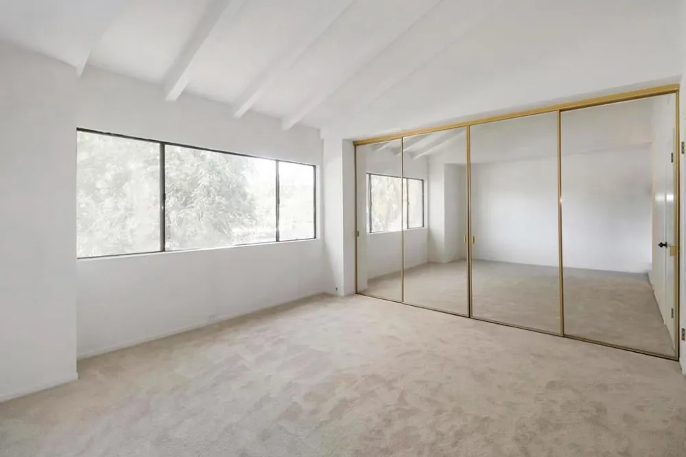 701 Woodside Lane #4 Sacramento, CA 95825