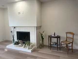 701 Woodside Lane #4 Sacramento, CA 95825
