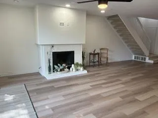 701 Woodside Lane #4 Sacramento, CA 95825