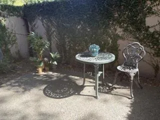 701 Woodside Lane #4 Sacramento, CA 95825