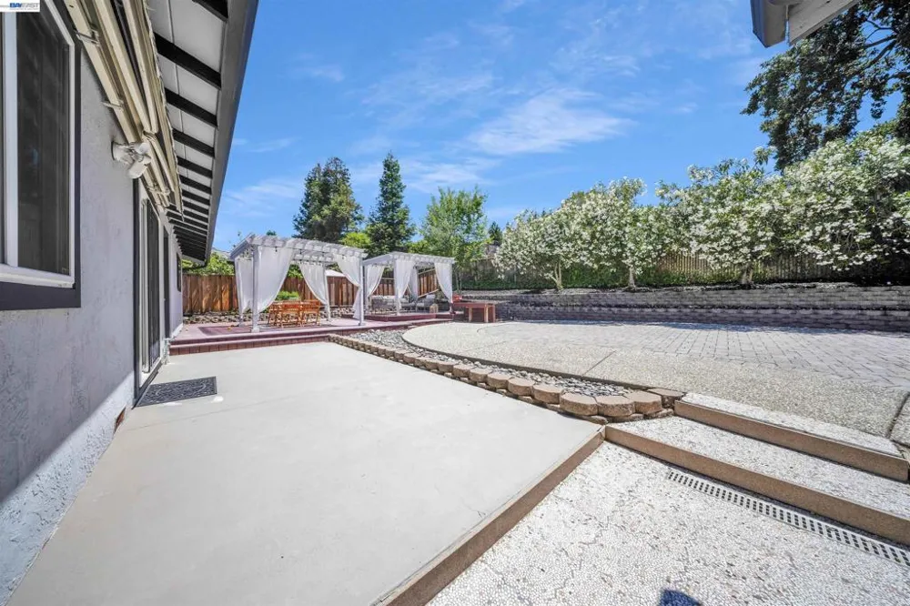 781 E Angela St Pleasanton, CA 94566