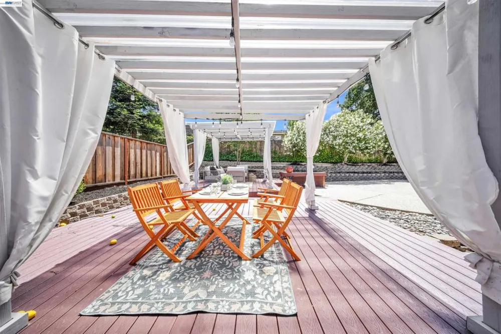 781 E Angela St Pleasanton, CA 94566