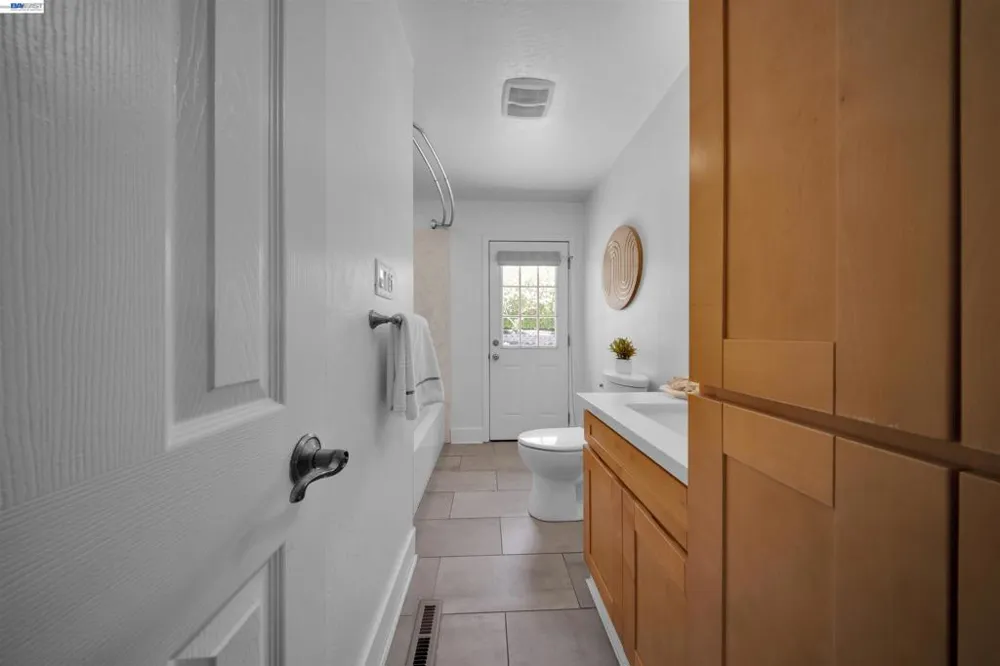781 E Angela St Pleasanton, CA 94566