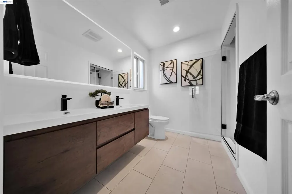 781 E Angela St Pleasanton, CA 94566