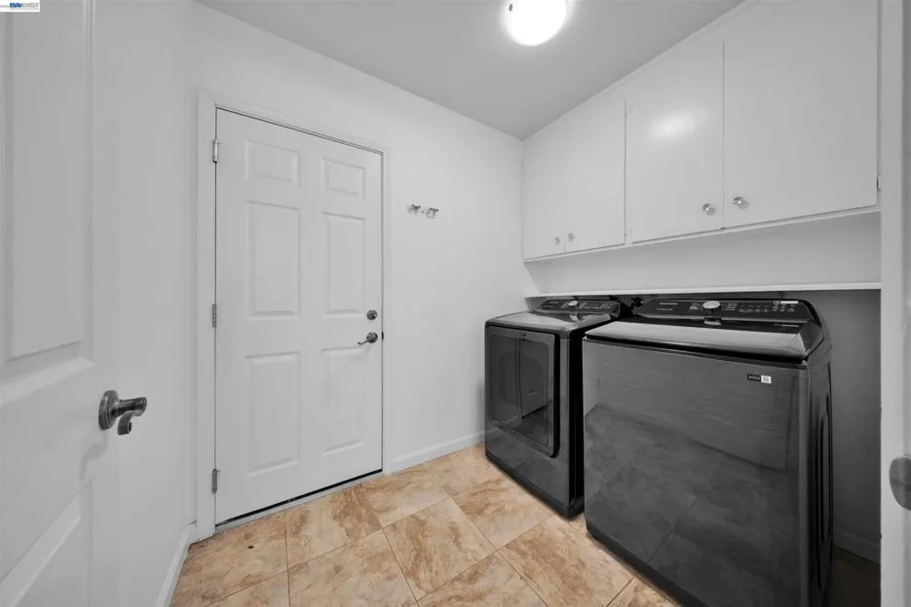 781 E Angela St Pleasanton, CA 94566