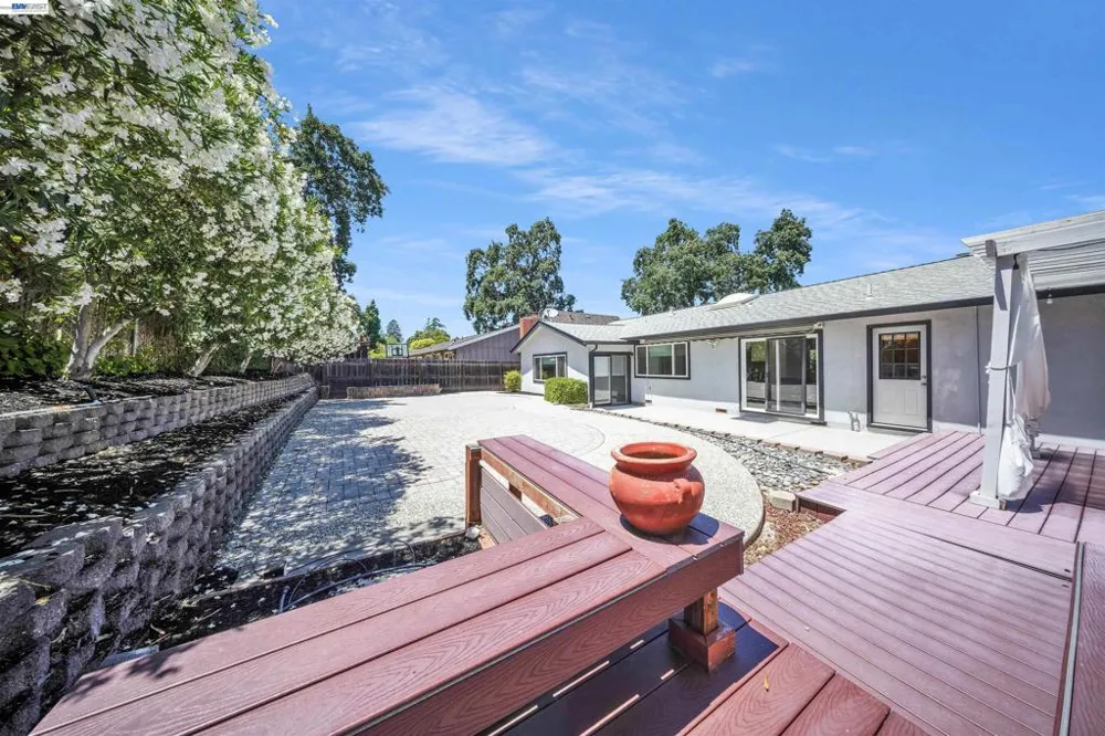 781 E Angela St Pleasanton, CA 94566