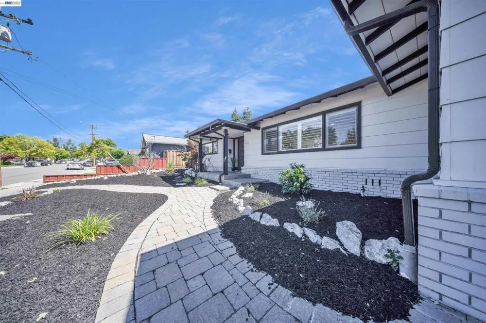 781 E Angela St Pleasanton, CA 94566