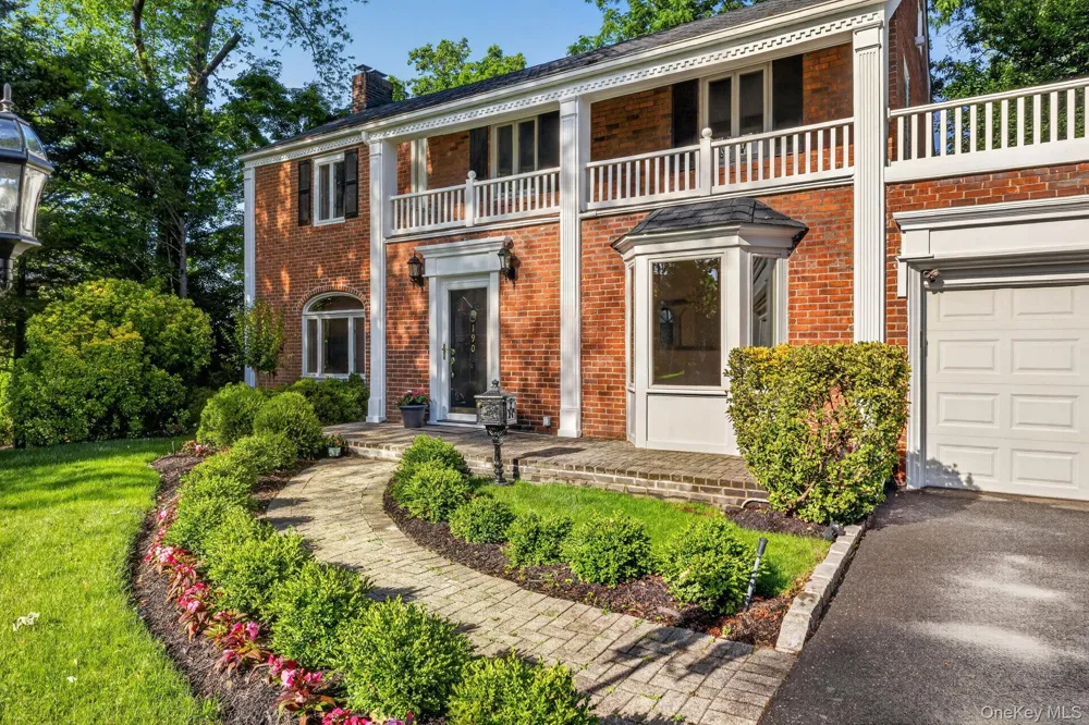 190 Sussex Drive Manhasset, NY 11030