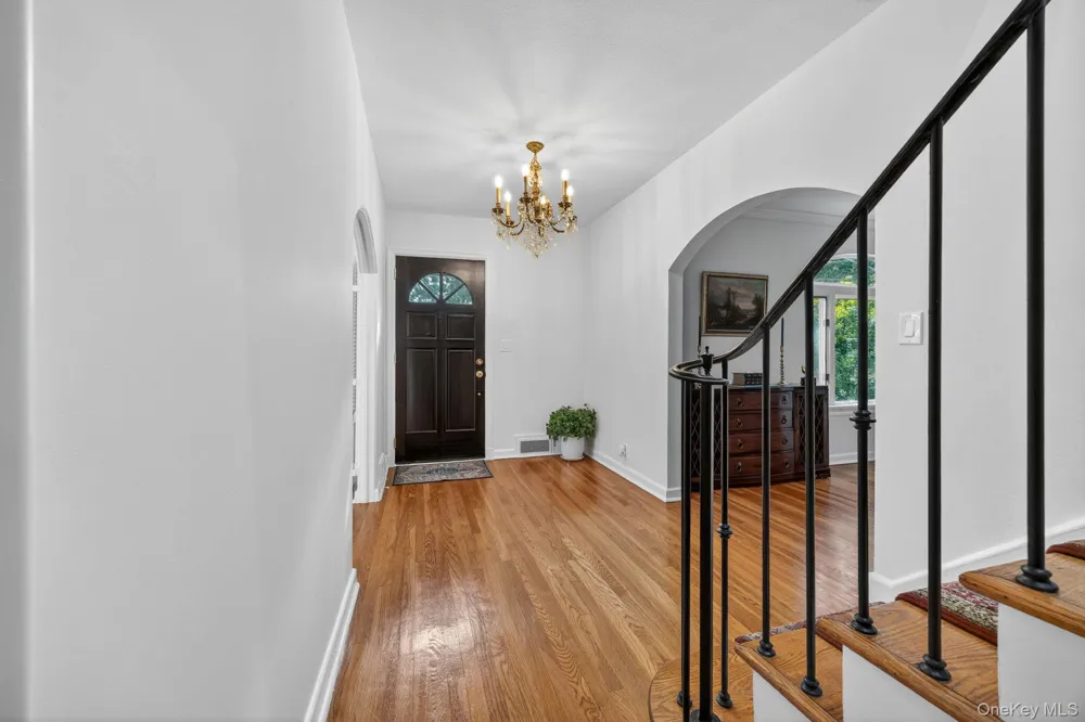 190 Sussex Drive Manhasset, NY 11030
