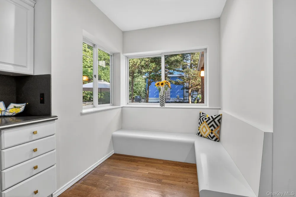 190 Sussex Drive Manhasset, NY 11030