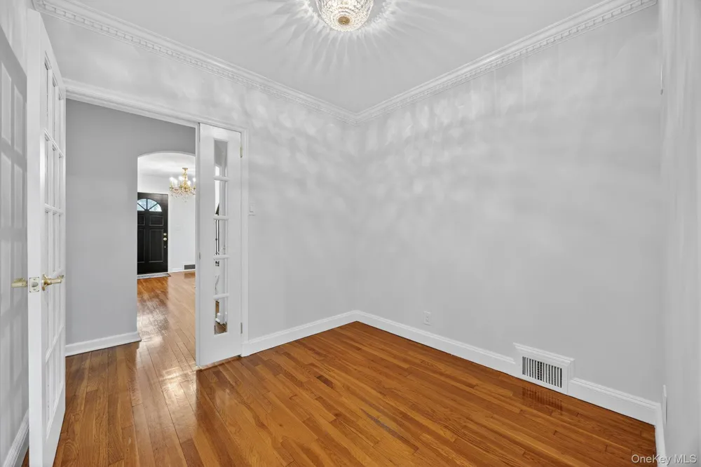 190 Sussex Drive Manhasset, NY 11030